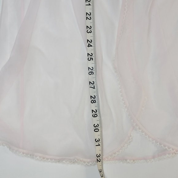 Vanity Fair Vintage Soft Pink Sheer Open Duster Rober, Floral Applique, EUC, szS - Picture 9 of 9